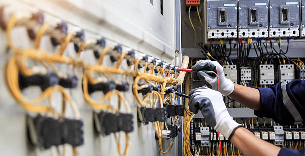 Professional Electrician technician working in El Paso de Robles, CA